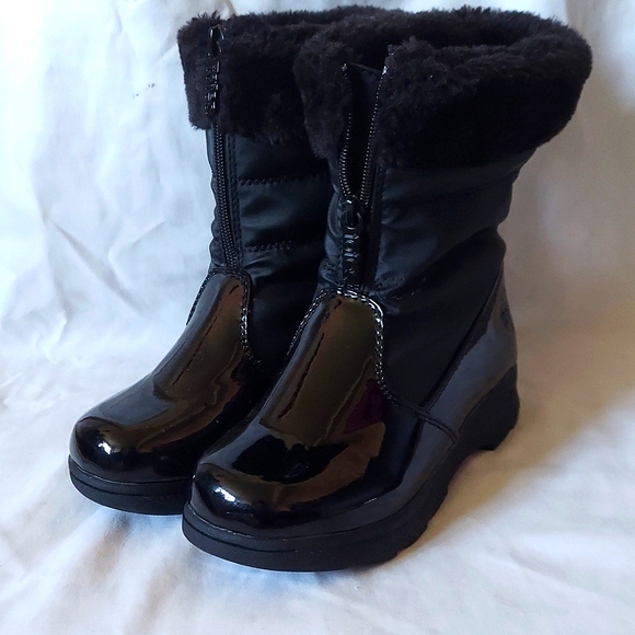 Totes Sandra Snow Boots, Kids Size 1 - Picture 1 of 6